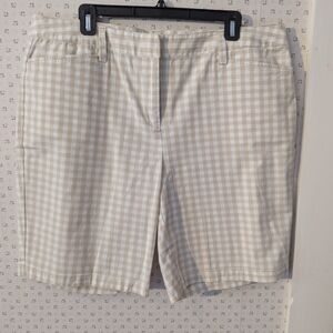 Lands' End Shorts 16 Cream Tan Checkered Mid Rise Shorts Gingham